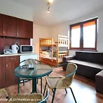 Zoja Apartment *
